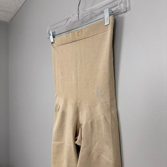 Spanx by Sara Blakely Size 1X Beige High-Waisted Shaper Shorts Shapewear - Picture 6 of 11